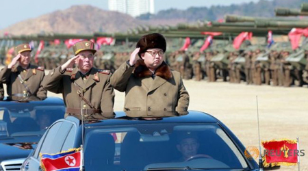 Lãnh đạo Kim Jong Un giám sát một cuộc tập trận của quân đội Triều Tiên.